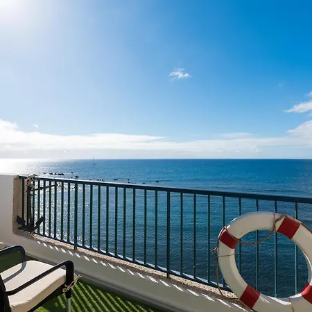 아파트 Nautical Loft *beachfront *terraces *parking