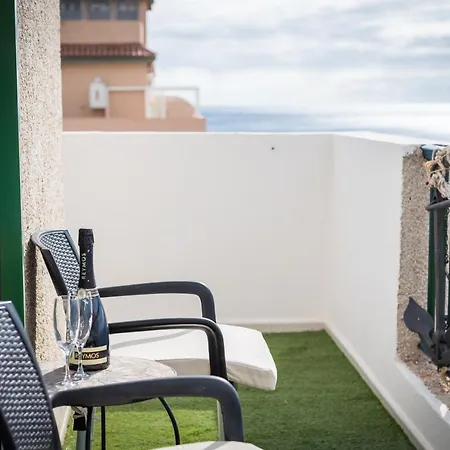 شقة Nautical Loft *beachfront *terraces *parking *