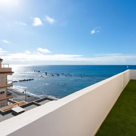 Nautical Loft *beachfront *terraces *parking