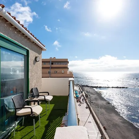 شقة Nautical Loft *beachfront *terraces *parking أرونا